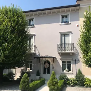  Bed & Breakfast Sul Garda Italia